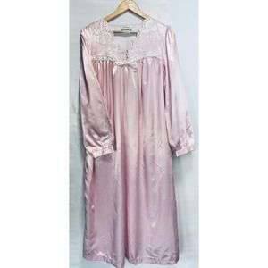 Vintage Character Gingham Checked Lomg Sleeved Embroidered Nightgown Size M